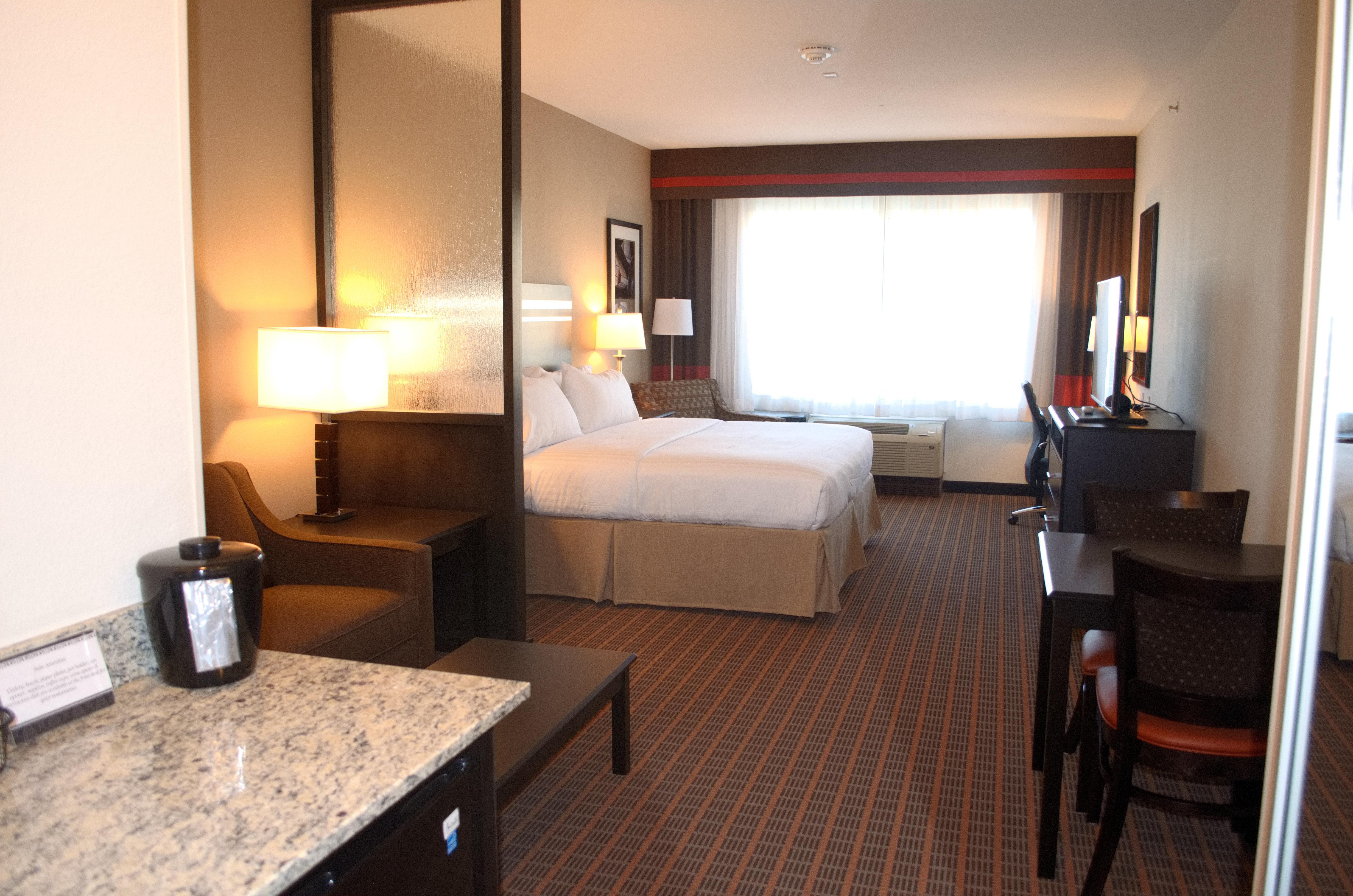 Holiday Inn Express & Suites Golden By Ihg Bagian luar foto