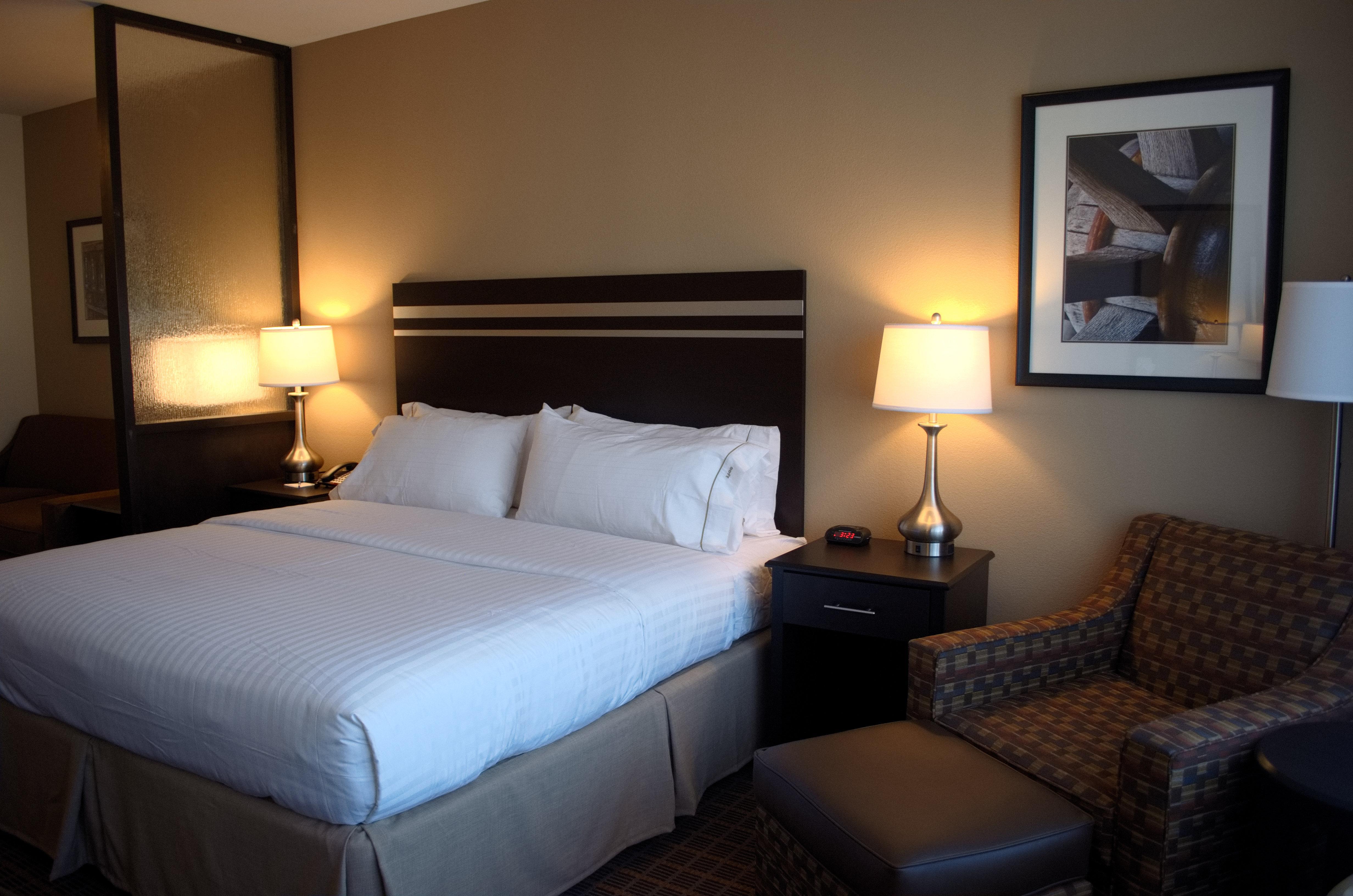 Holiday Inn Express & Suites Golden By Ihg Bagian luar foto