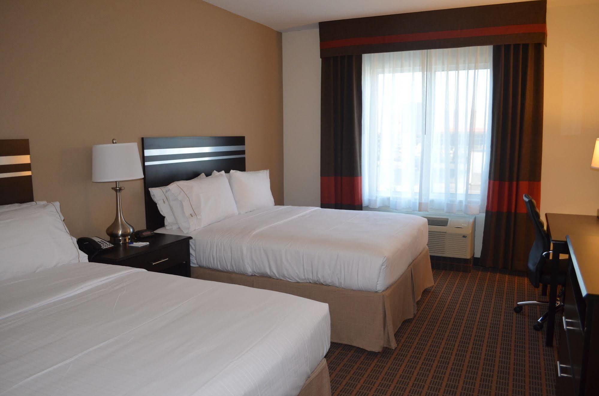 Holiday Inn Express & Suites Golden By Ihg Bagian luar foto